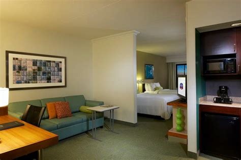 Welcome to SpringHill Suites Philadelphia Airport/Ridley Park.